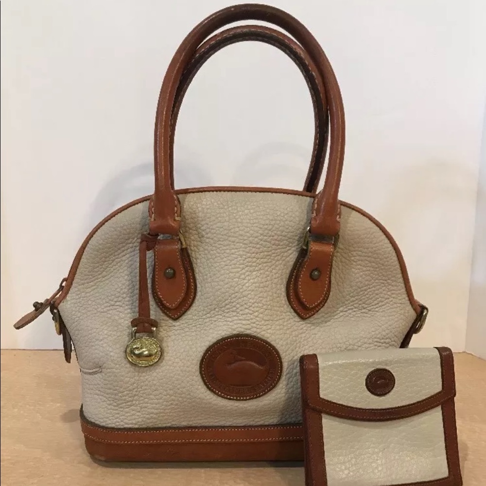 DOONEY & BOURKE ALL WEATHER LEATHER  BAG W/WALLET